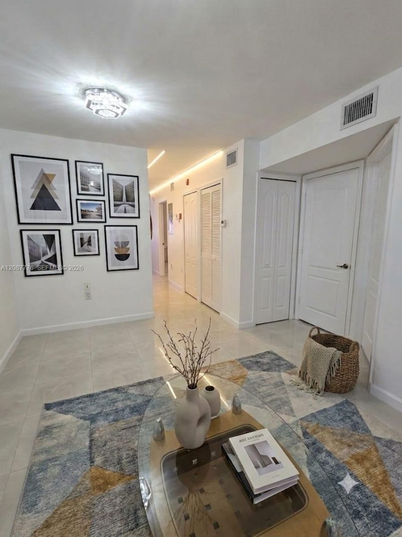 4691 NW 9th St, Unit 204, Miami, FL 33126 Photo