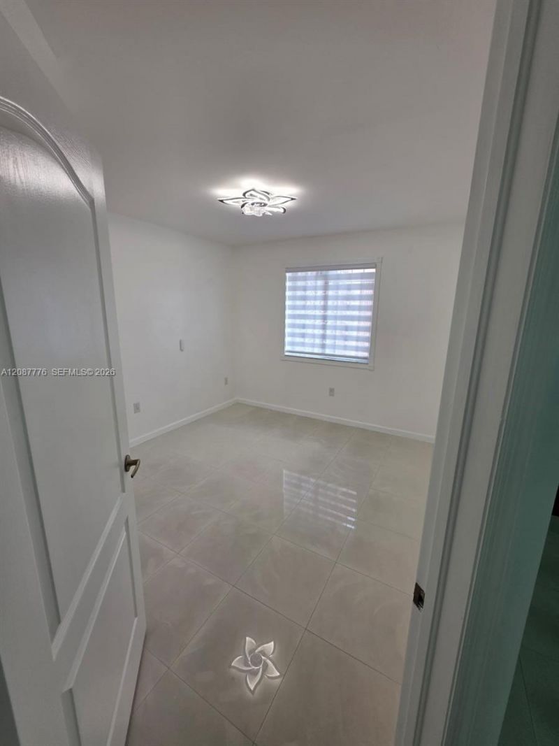 4691 NW 9th St, Unit 204, Miami, FL 33126 Photo