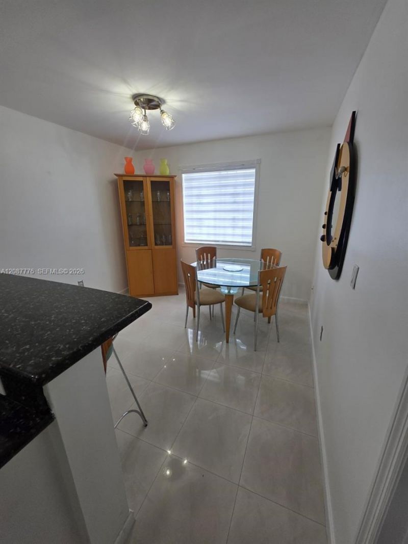 4691 NW 9th St, Unit 204, Miami, FL 33126 Photo