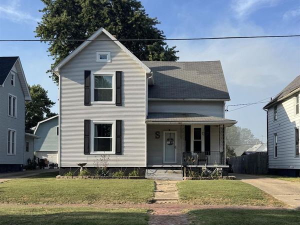 873 E CHESTNUT Street, Canton, IL 61520