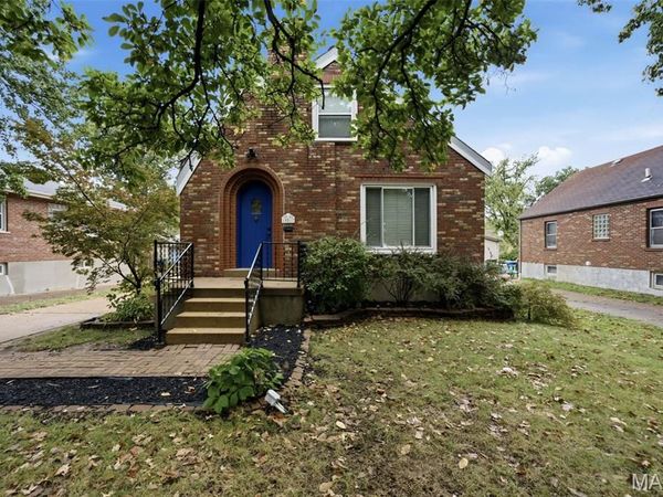 10017 N Marlene Drive, St Louis, MO 63123