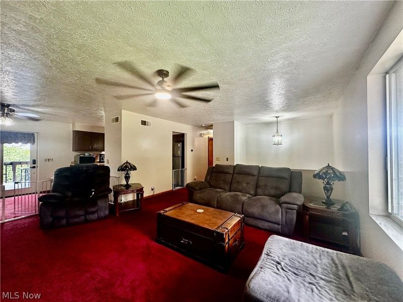 112 Berry Lane, Marietta, OH 45750 Photo 4
