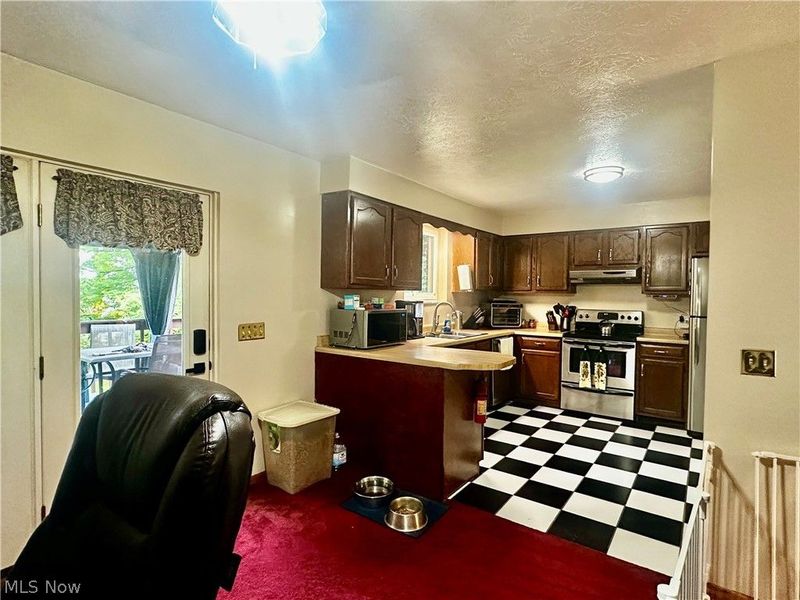 112 Berry Lane, Marietta, OH 45750 Photo 9