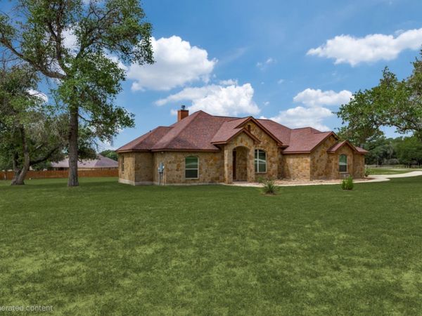 137 EDEN XING, Adkins, TX 78101