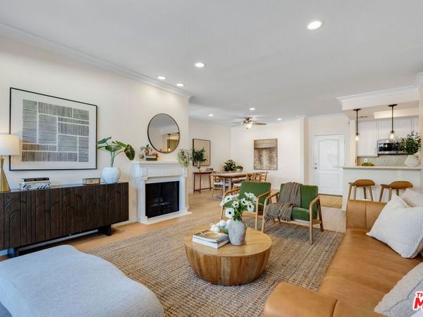 11225 Peach Grove Street, Unit 104, Los Angeles, CA 91601