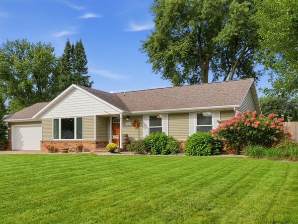 753 Chelsea Place, Janesville, WI 53546