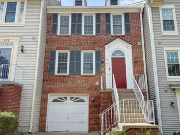6316 JOHN CHARLES LNDG , CENTREVILLE, VA 20121