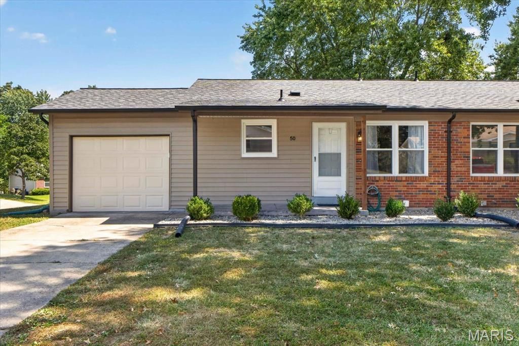 50 Laura Drive , Saint Peters, MO 63376 Main Photo