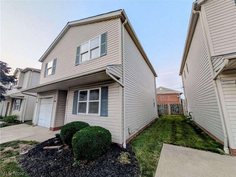 889 Brittney Court, Willowick, OH 44095 Photo 2