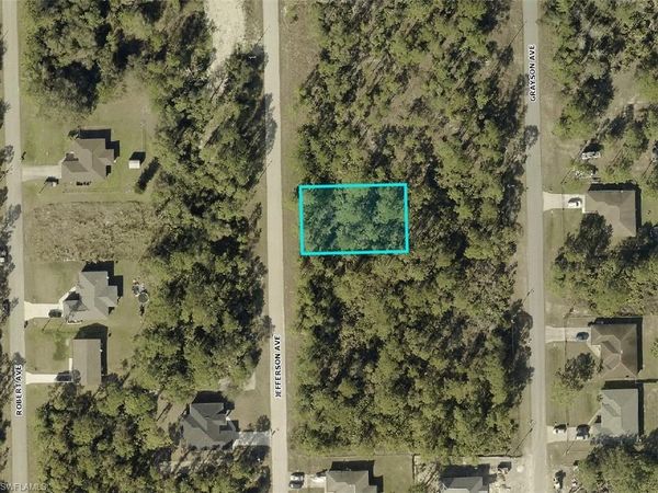 2012 Jefferson AVE , ALVA, FL 33920