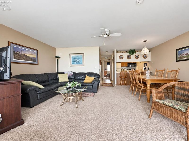 503 W Lakeshore Drive, Unit B4, Port Clinton, OH 43452 Photo 27