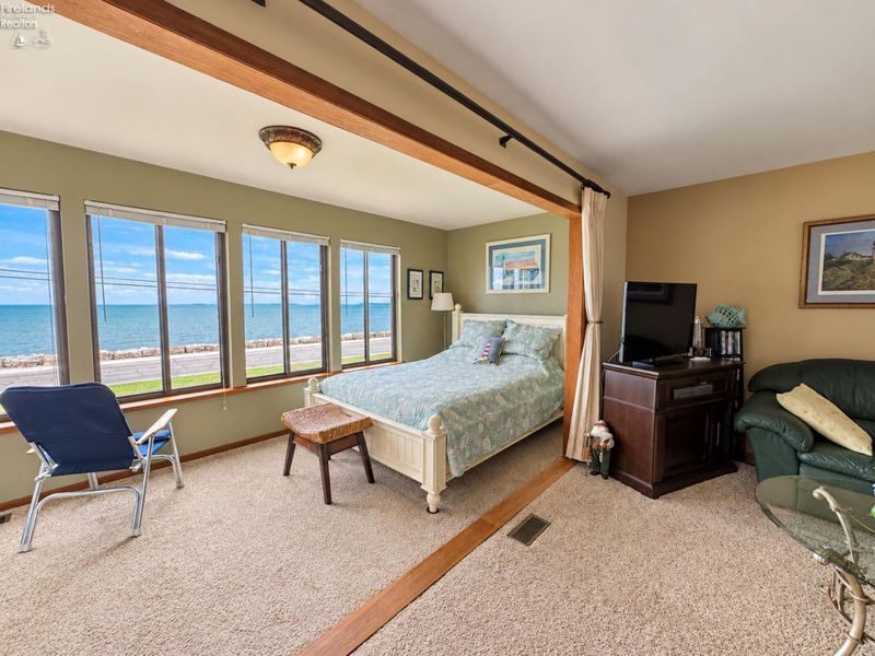 503 W Lakeshore Drive, Unit B4, Port Clinton, OH 43452 Photo 7