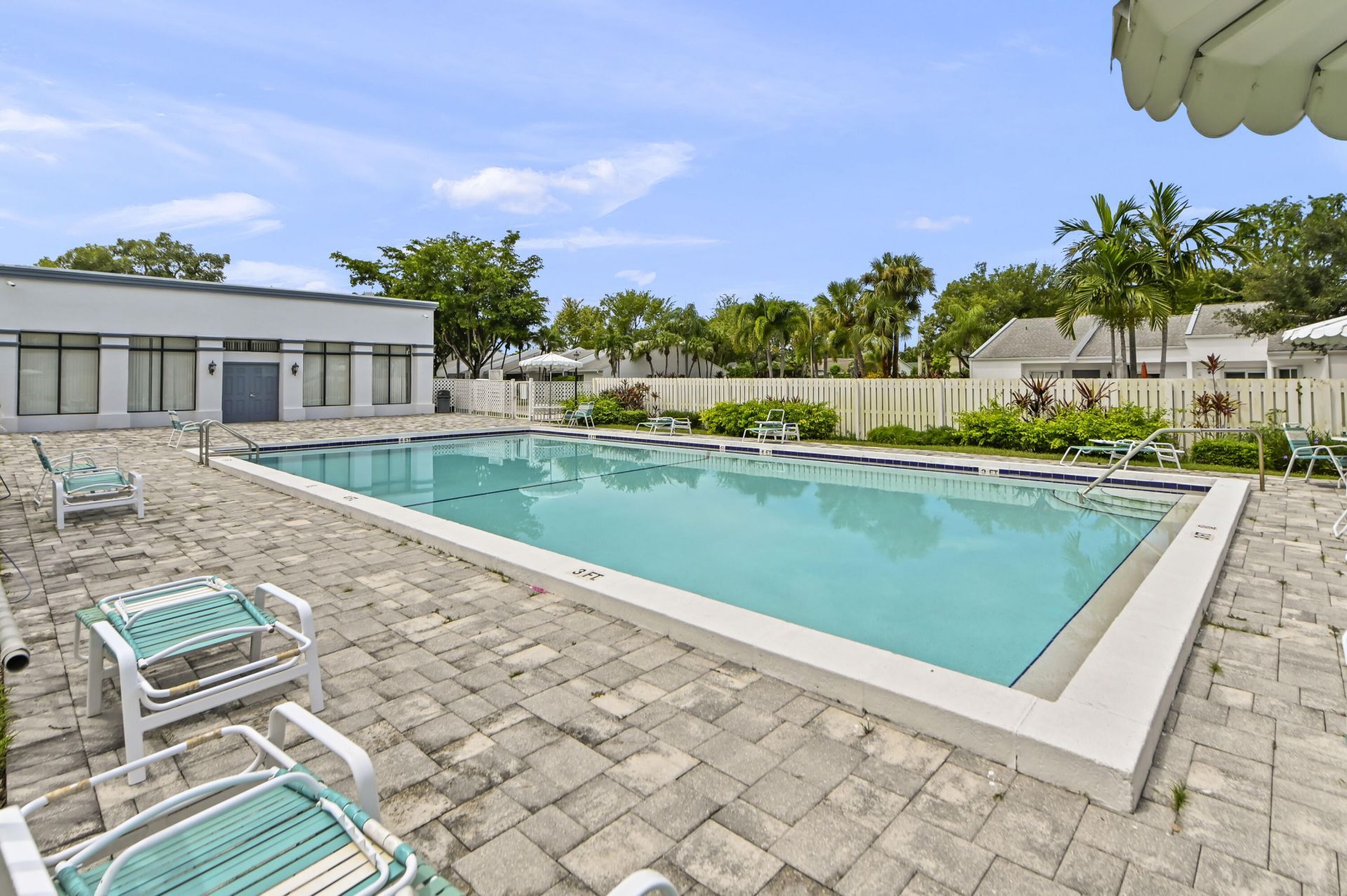 141 Par Drive, Royal Palm Beach, FL 33411 Photo