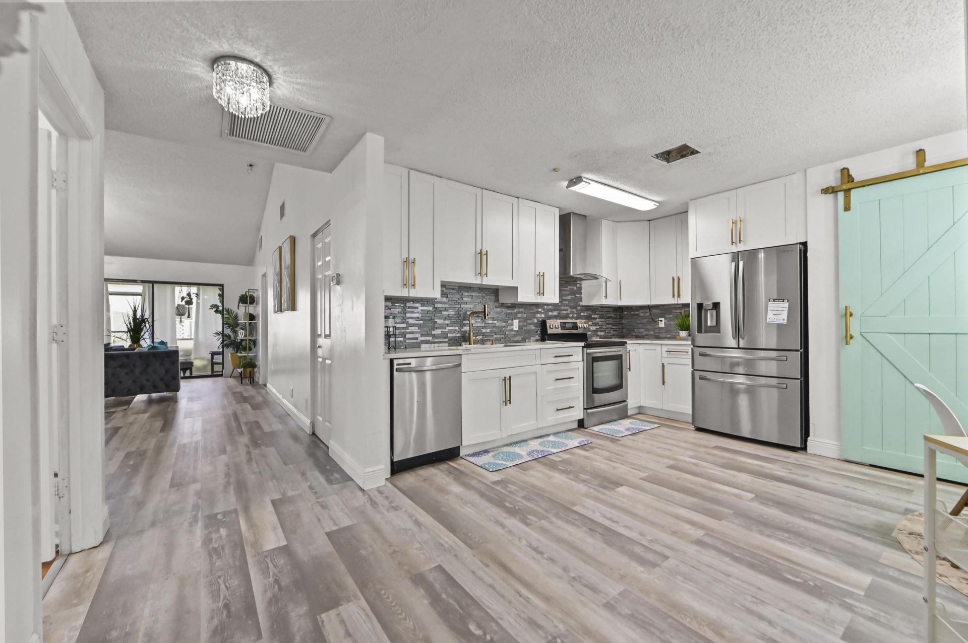 141 Par Drive, Royal Palm Beach, FL 33411 Photo