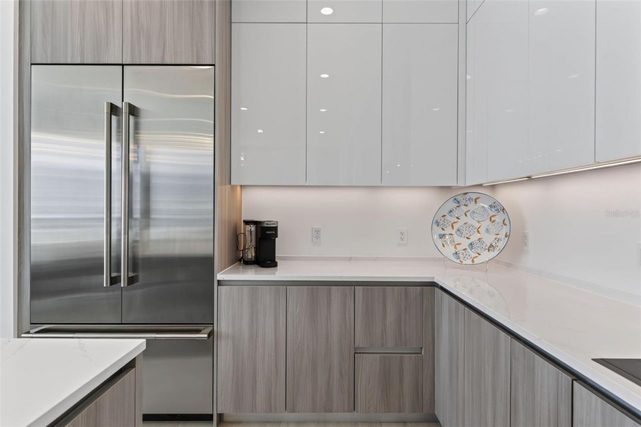 301 Quay Commons, Unit 1903, Sarasota, FL 34236 Photo