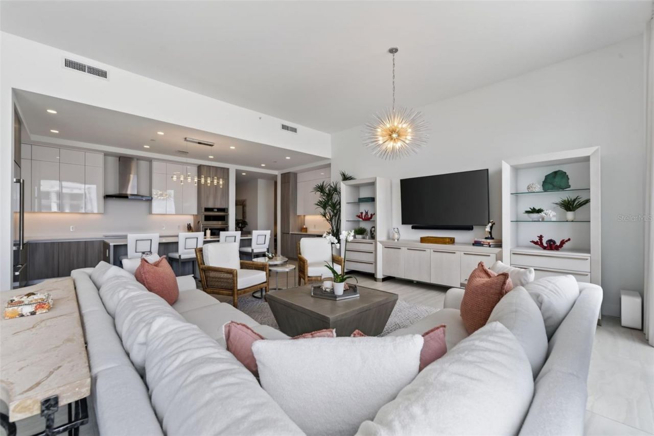 301 Quay Commons, Unit 1903, Sarasota, FL 34236 Photo