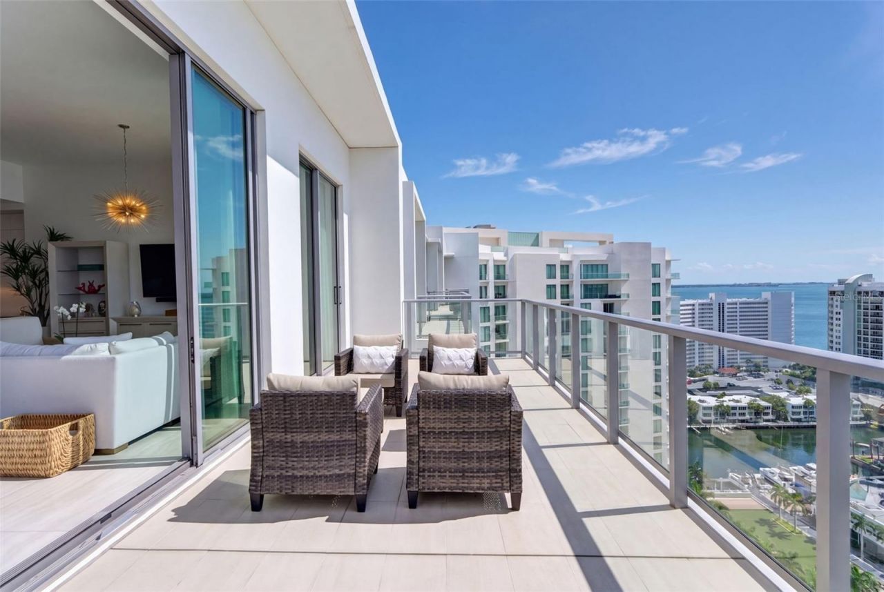 301 Quay Commons, Unit 1903, Sarasota, FL 34236 Photo