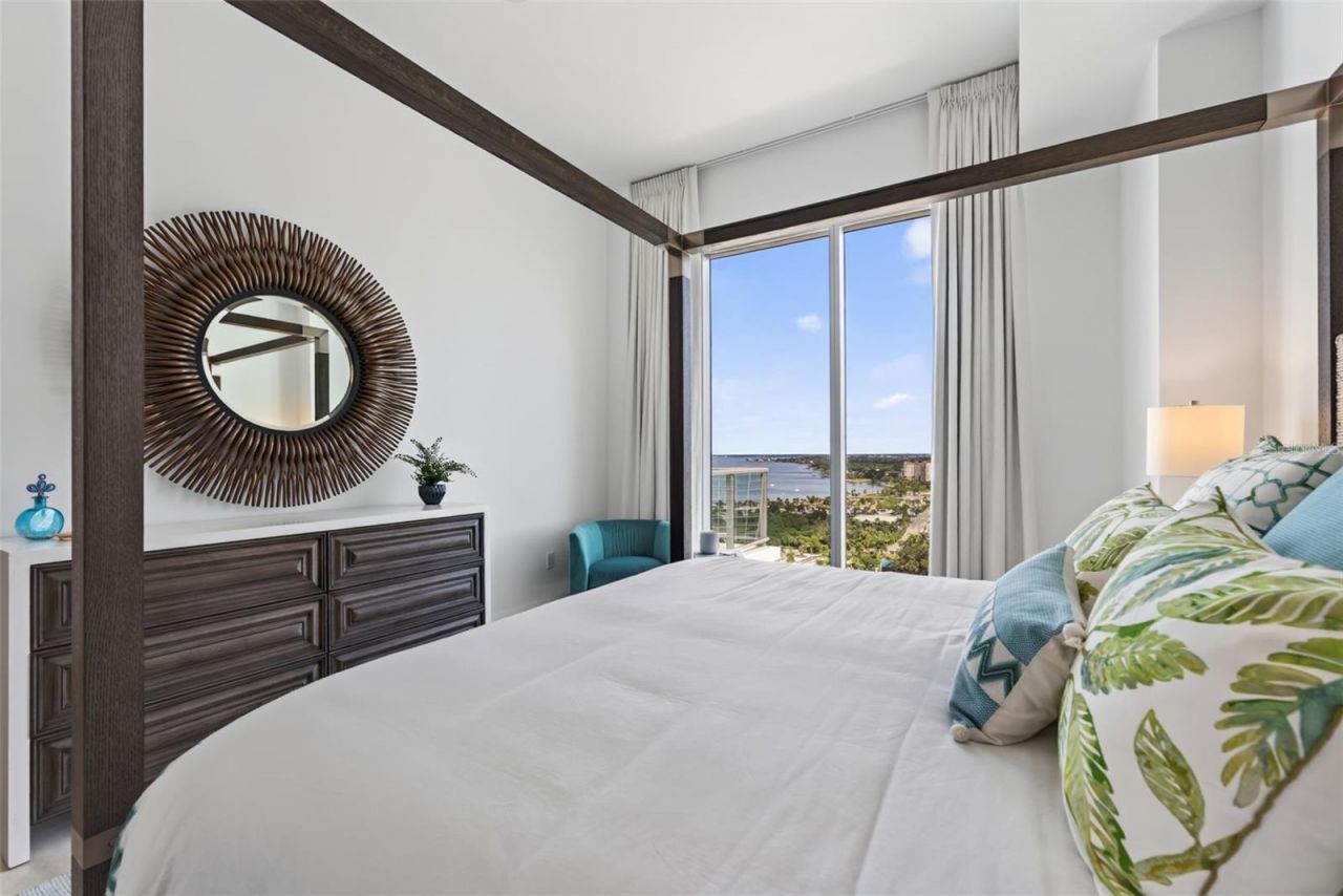 301 Quay Commons, Unit 1903, Sarasota, FL 34236 Photo