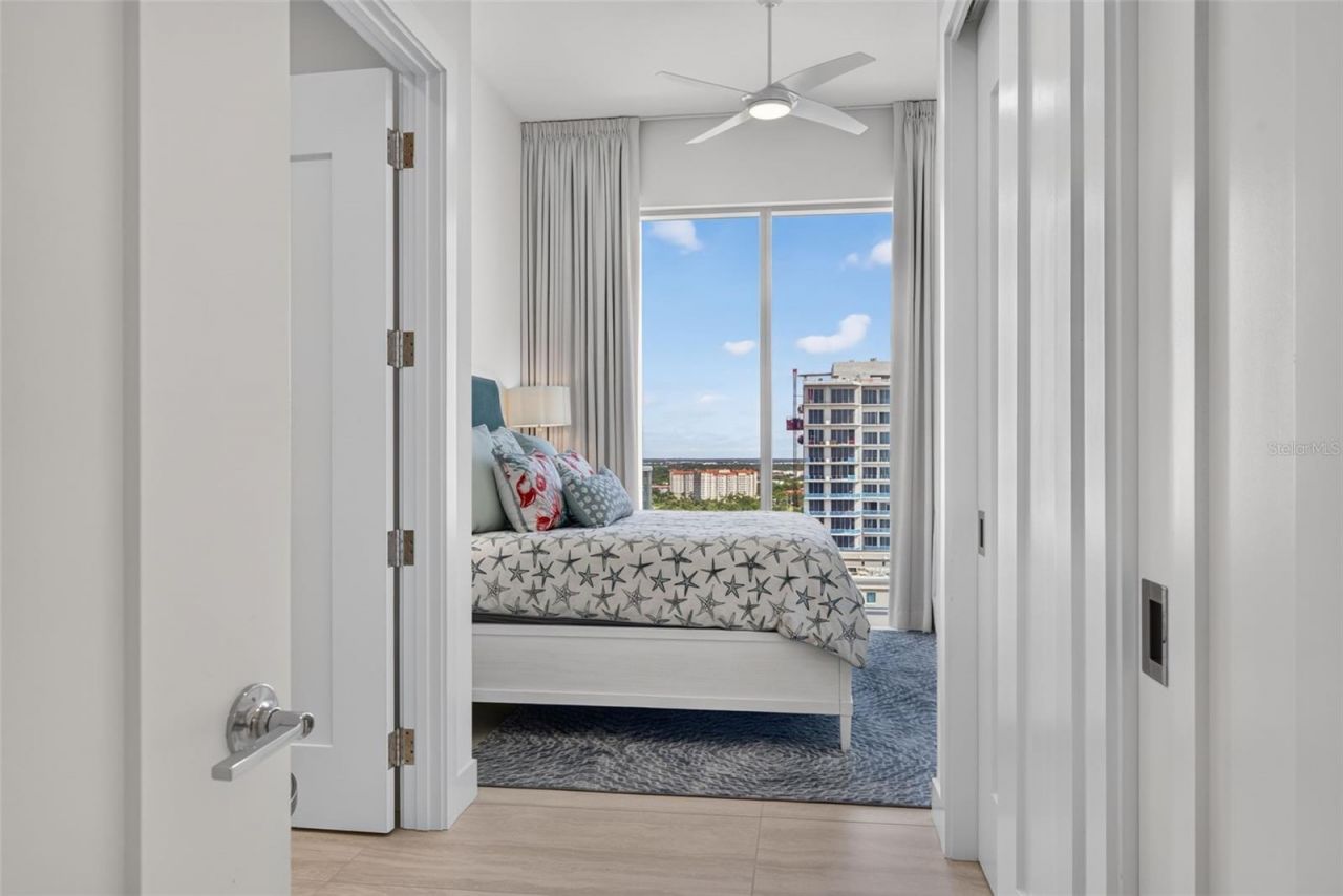 301 Quay Commons, Unit 1903, Sarasota, FL 34236 Photo