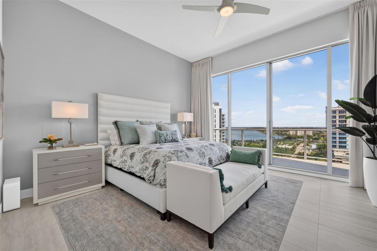 301 Quay Commons, Unit 1903, Sarasota, FL 34236 Photo