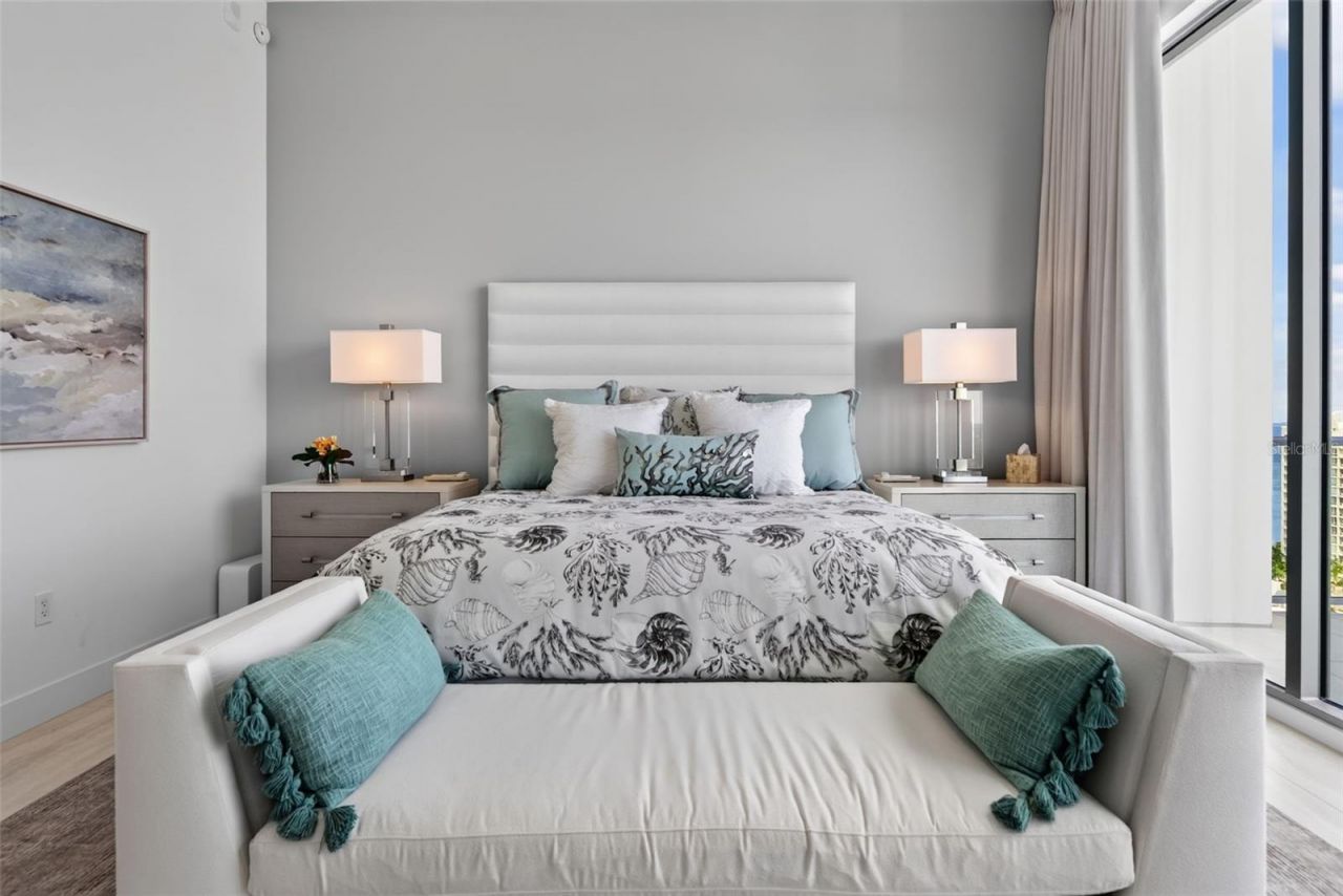 301 Quay Commons, Unit 1903, Sarasota, FL 34236 Photo