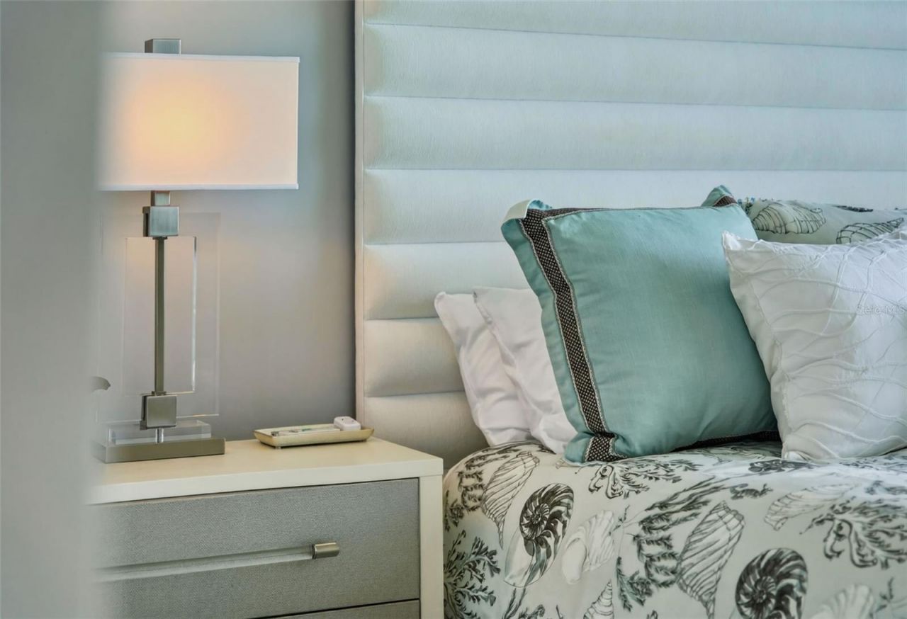 301 Quay Commons, Unit 1903, Sarasota, FL 34236 Photo