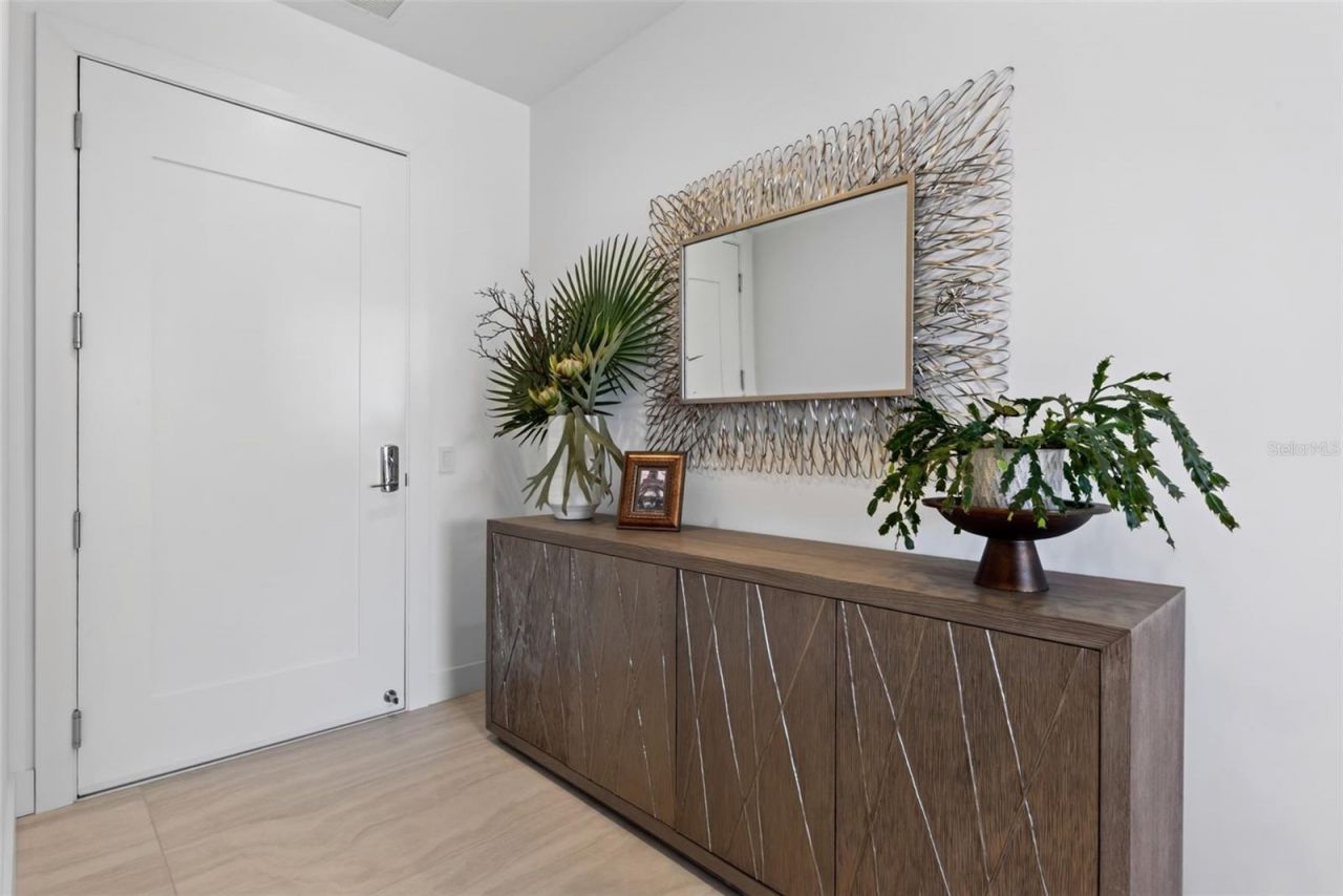 301 Quay Commons, Unit 1903, Sarasota, FL 34236 Photo