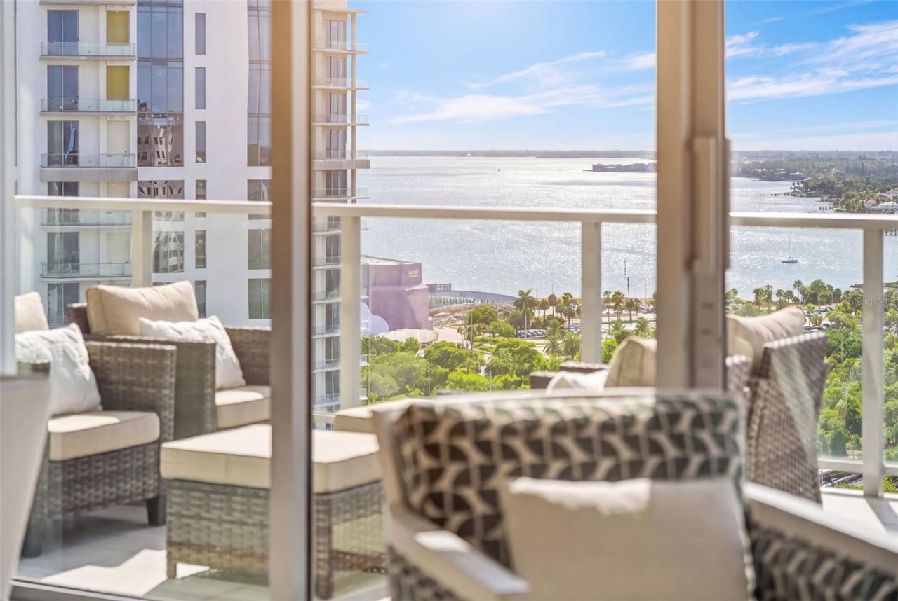301 Quay Commons, Unit 1903, Sarasota, FL 34236 Photo