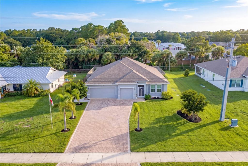 1301 Barber Street , Sebastian, FL 32958 Photo