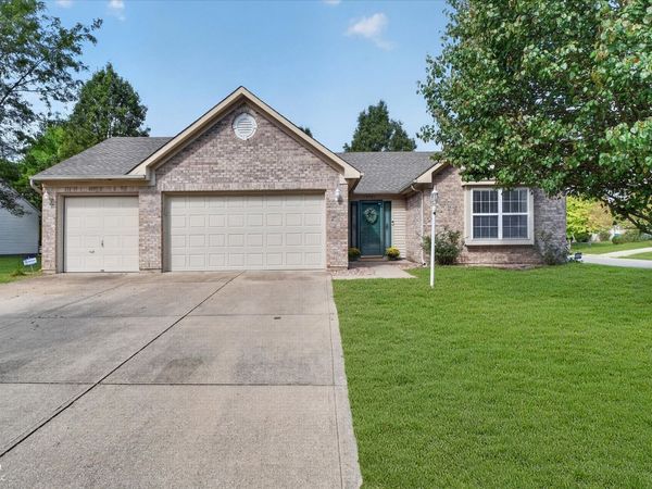 19081 Key Club Drive , Noblesville, IN 46062