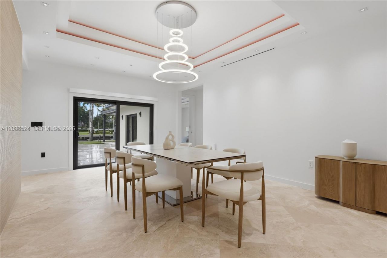 415 Holiday Dr, Hallandale Beach, FL 33009 Photo