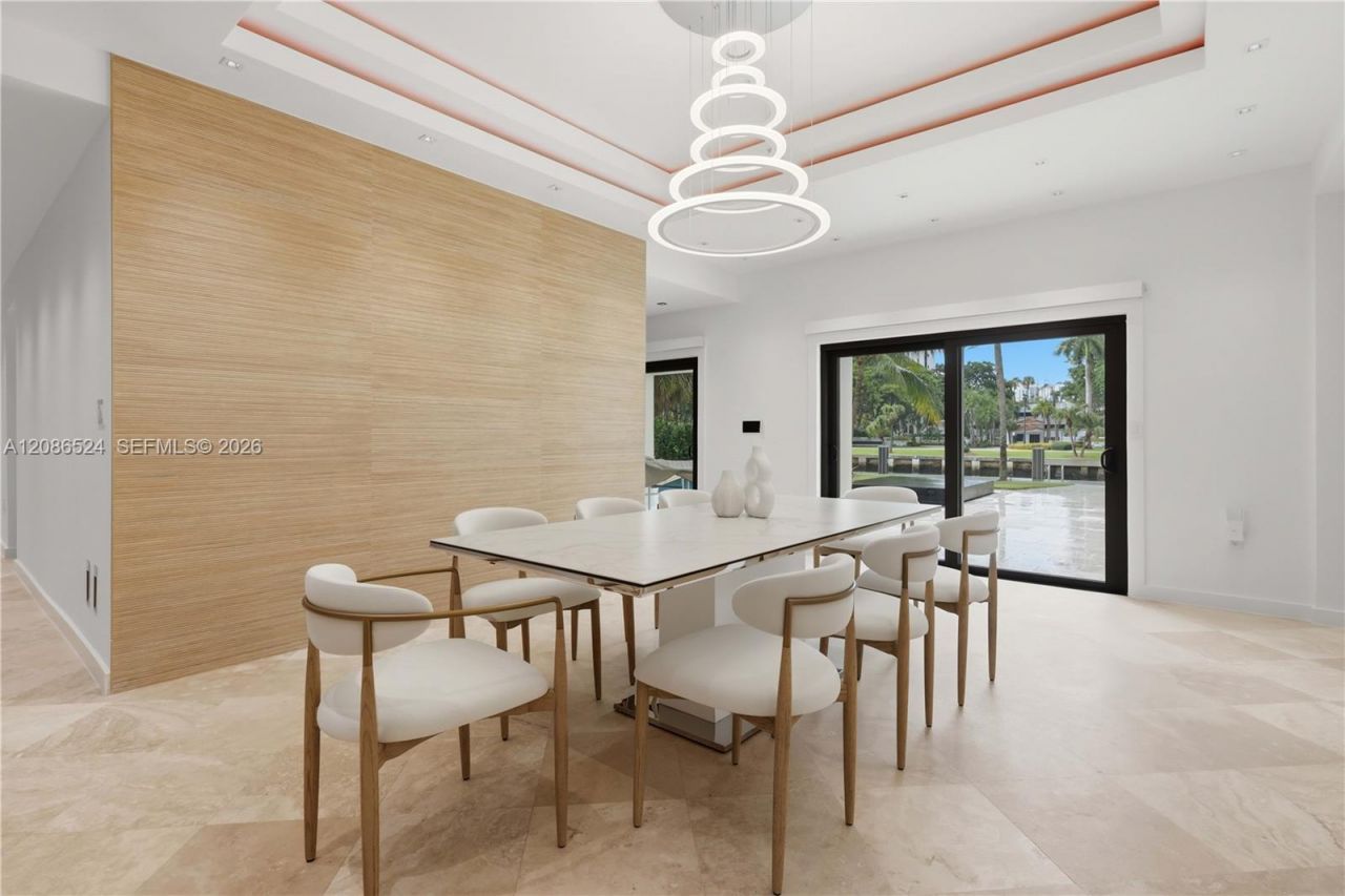 415 Holiday Dr, Hallandale Beach, FL 33009 Photo
