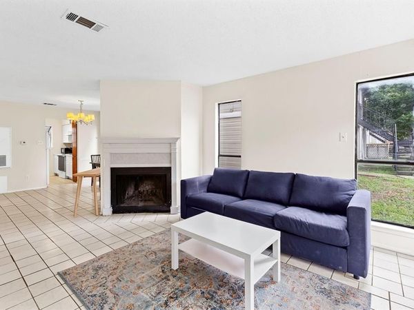 1907 W Loop #B, Unit B, Austin, TX 78758
