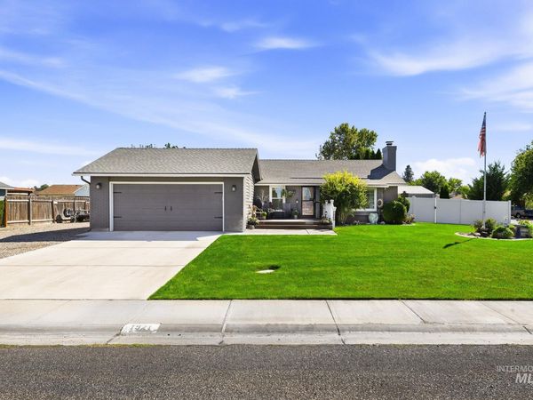 1921 Kentucky Dr., Nampa, ID 83686