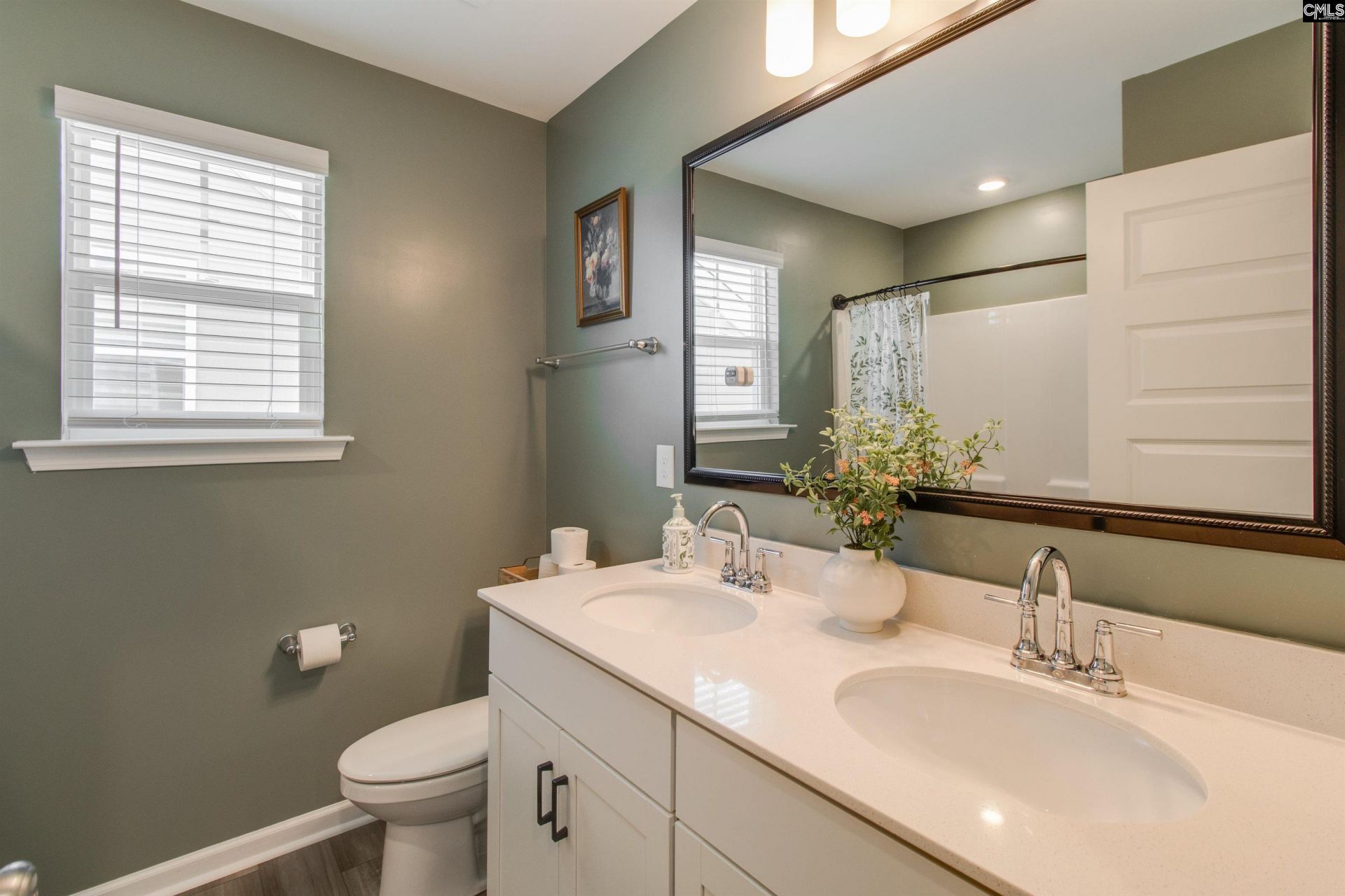 230 Clairmeade Way  Photo 35