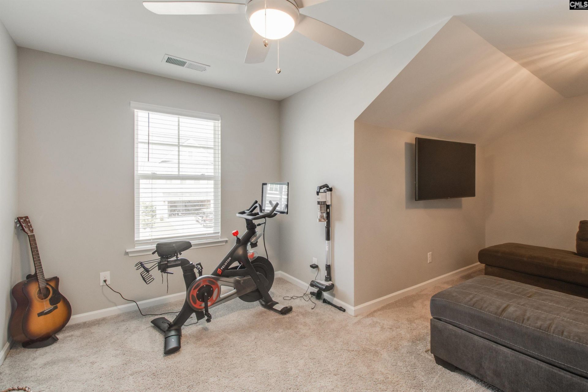 230 Clairmeade Way  Photo 37