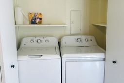 271 Boo Circle photo 4