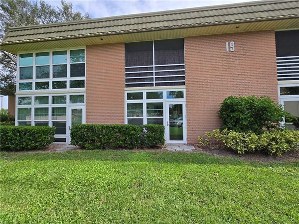 19 Vista Gardens Trail , Unit 104, Vero Beach, FL 32962