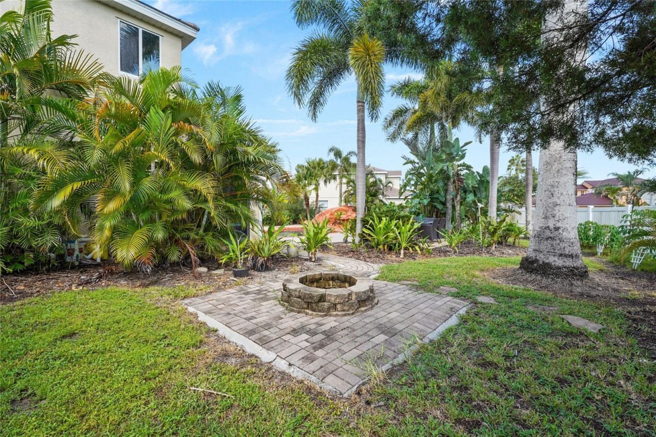 1729 Pinyon Pine Dr, Sarasota, FL 34240 Photo
