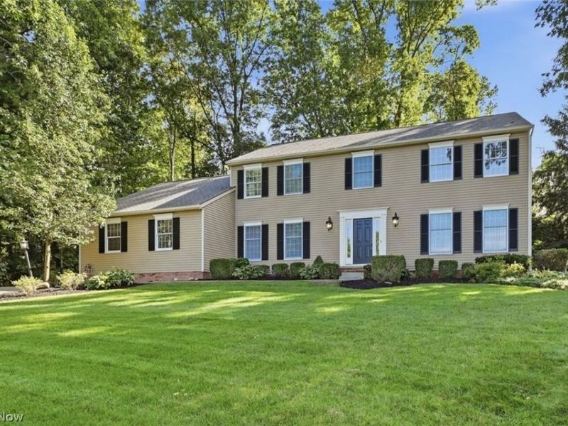 5826 Garth Circle NW, Canton, OH 44718 Photo 2