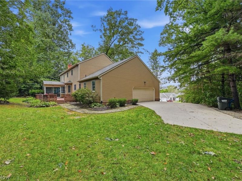 5826 Garth Circle NW, Canton, OH 44718 Photo 4