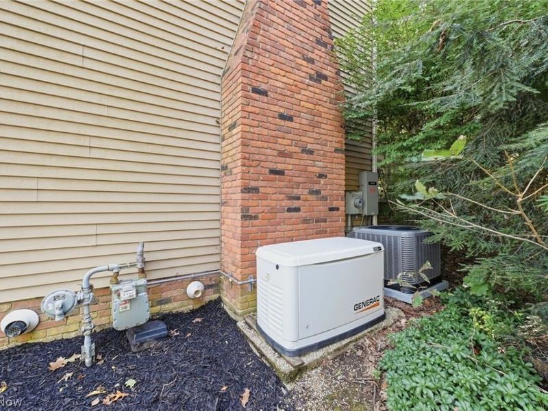 5826 Garth Circle NW, Canton, OH 44718 Photo 9