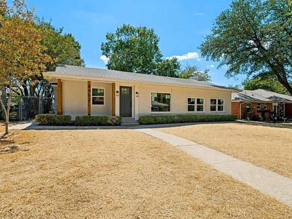4462 Preston Circle , Cockrell Hill, TX 75211