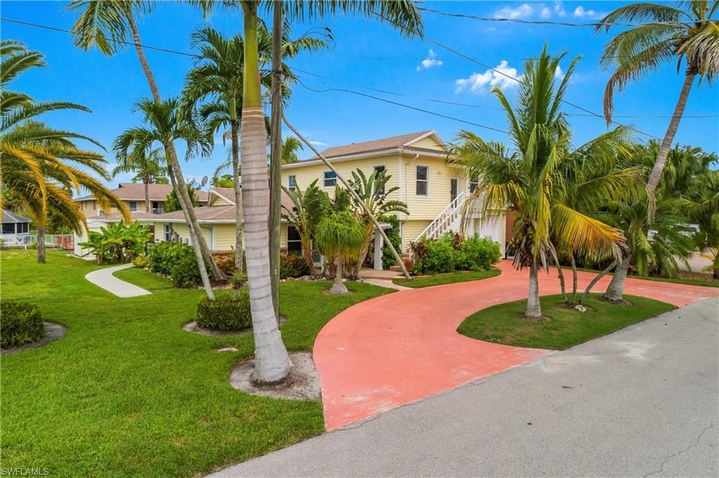 27265 High Seas Ln, Bonita Springs, FL 34135 Photo