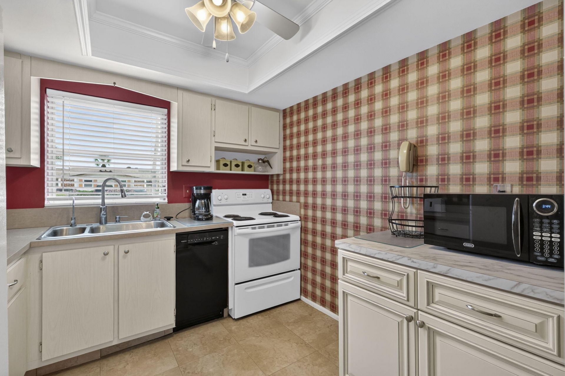 2990 Crosley Drive E, Unit G, West Palm Beach, FL 33415 Photo