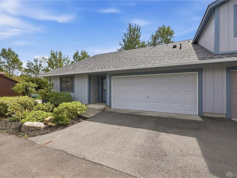 150 Park Meadows Drive, Yellow Springs, OH 45387 Photo 3