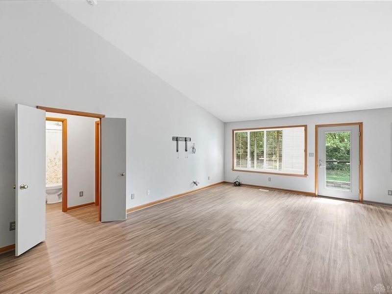 150 Park Meadows Drive, Yellow Springs, OH 45387 Photo 6