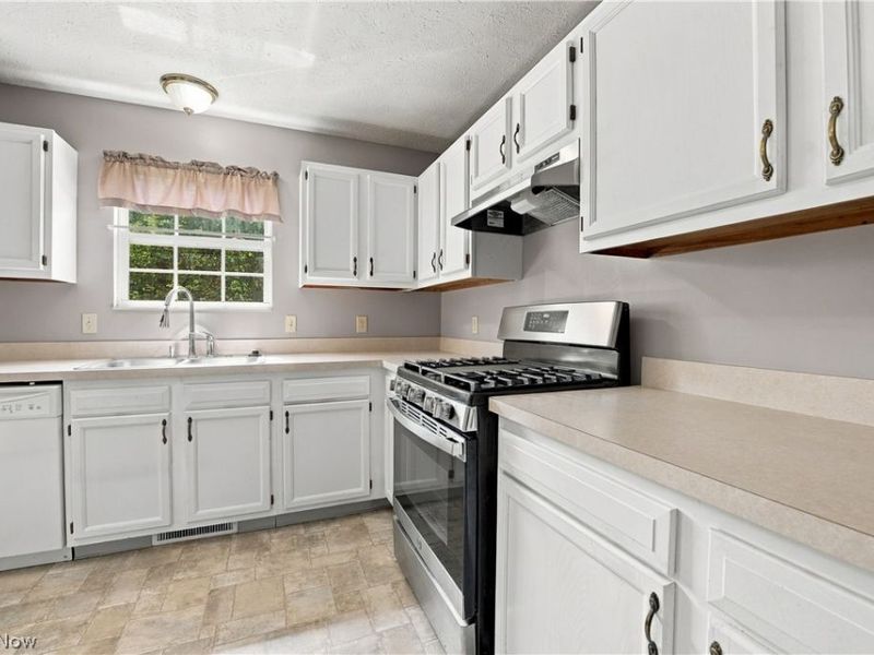1309 Forest Avenue SE, Massillon, OH 44646 Photo 16