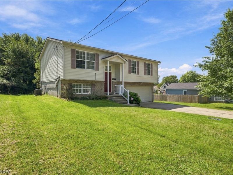 1309 Forest Avenue SE, Massillon, OH 44646 Photo 3