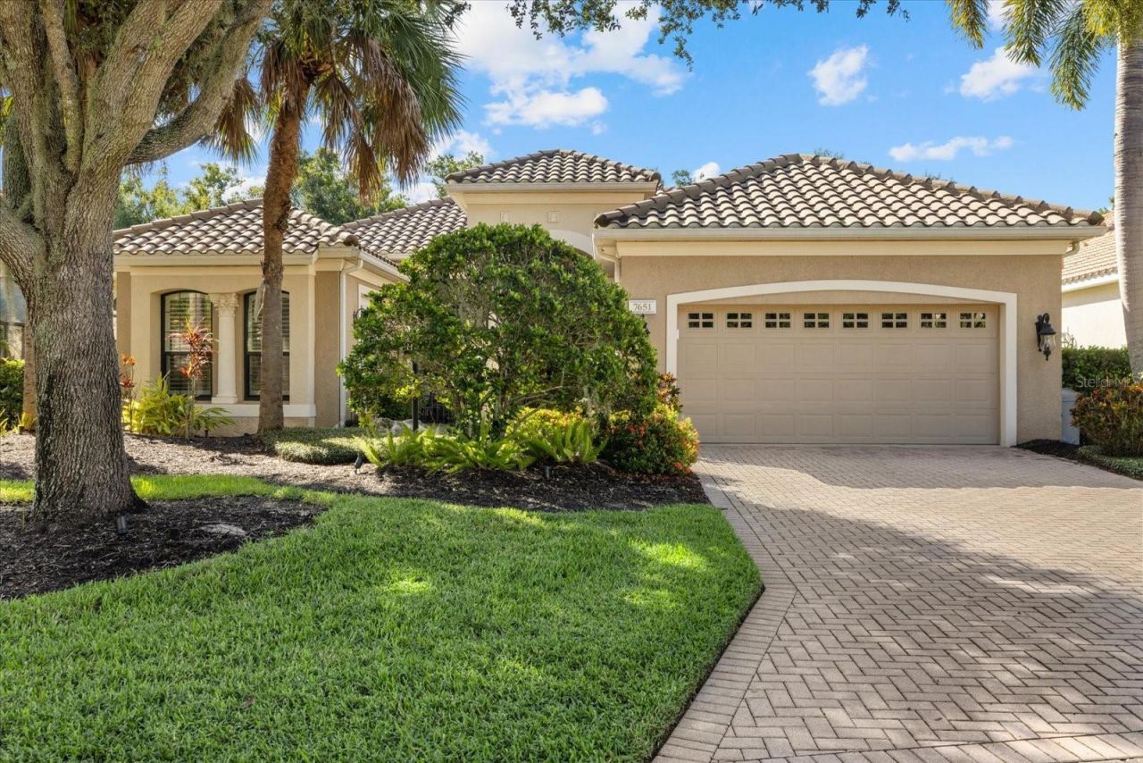 7651 Portstewart Drive, Lakewood Ranch, FL 34202 Photo